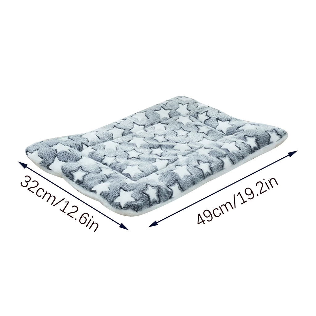 1 Pc Thickened Non Slip Dog Crate Mat, Kennel Pad Replaceable Pet Bed Pad, Warm Pet Pad, Sleeping Mat for Small, Medium, Large Dog, Machine Washable (White)